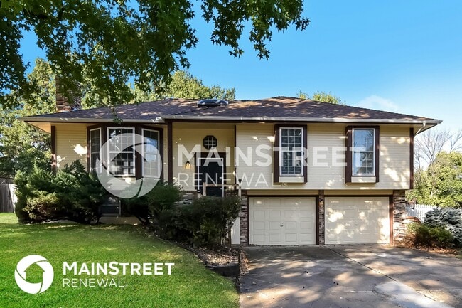 Building Photo - 510 SE Timbercreek Ln