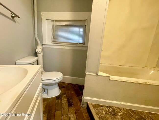 Building Photo - 1349 Olive St