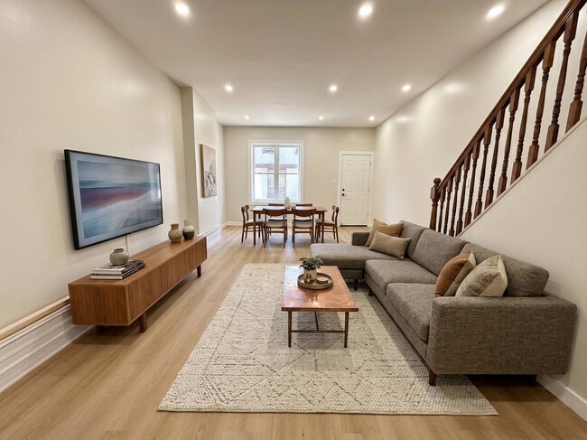 Photo - 1729 LeCount St House