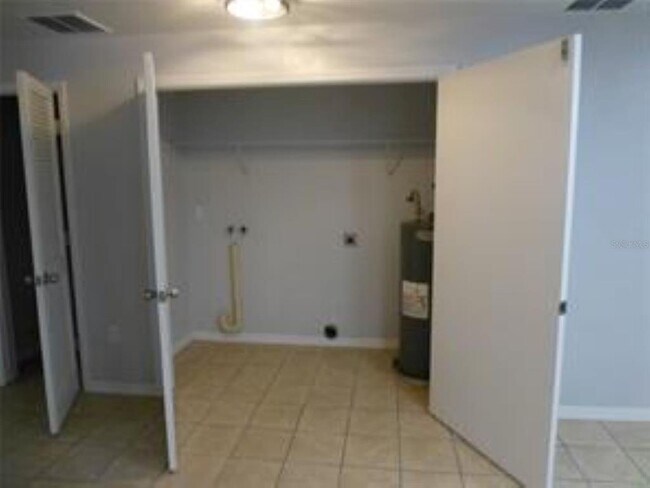 Building Photo - 321 Jeru Blvd