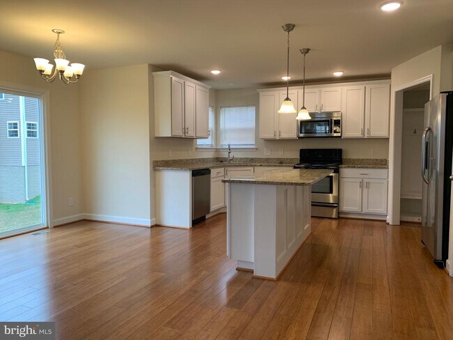 Foto del edificio - 6922 Lunette Ln