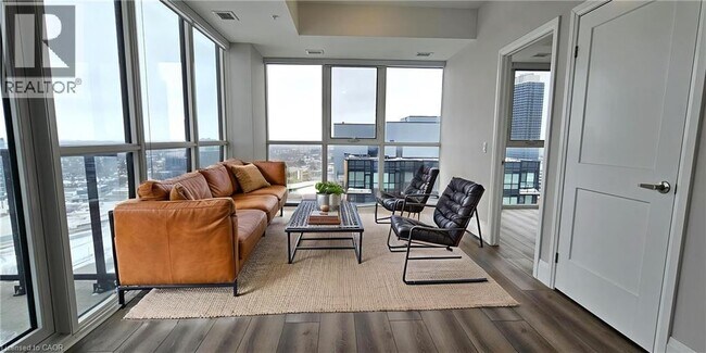 Building Photo - 108 Garment St