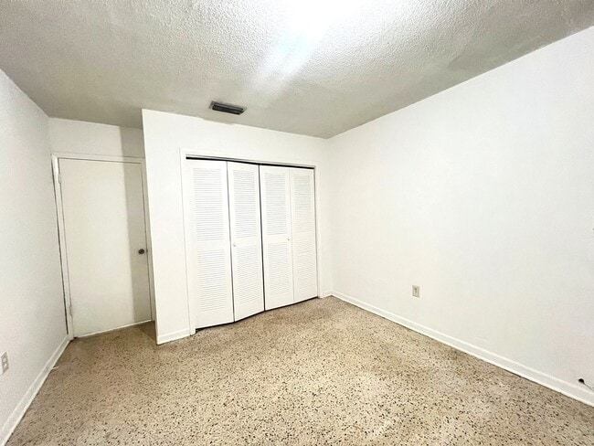 Photo - Classic Coral Way Charm- 3 bedroom Duplex Available! Townhome