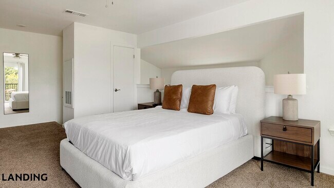 Foto del edificio - 1225 E Pleasant Run Rd