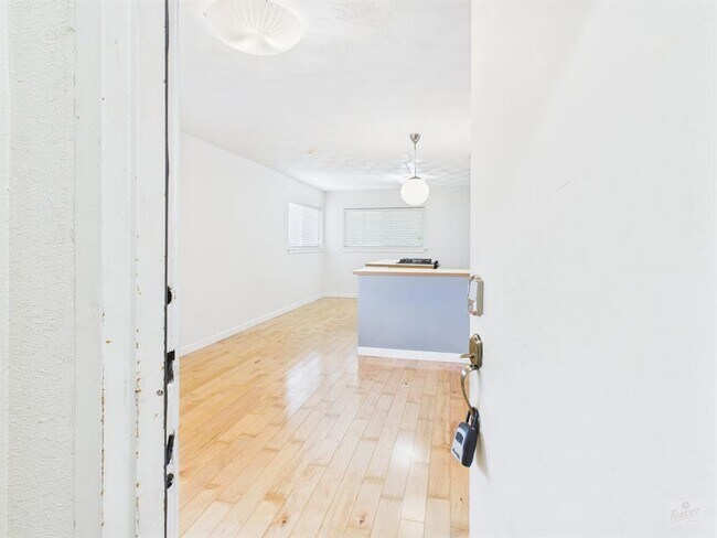Foto del edificio - 304 E 33rd St