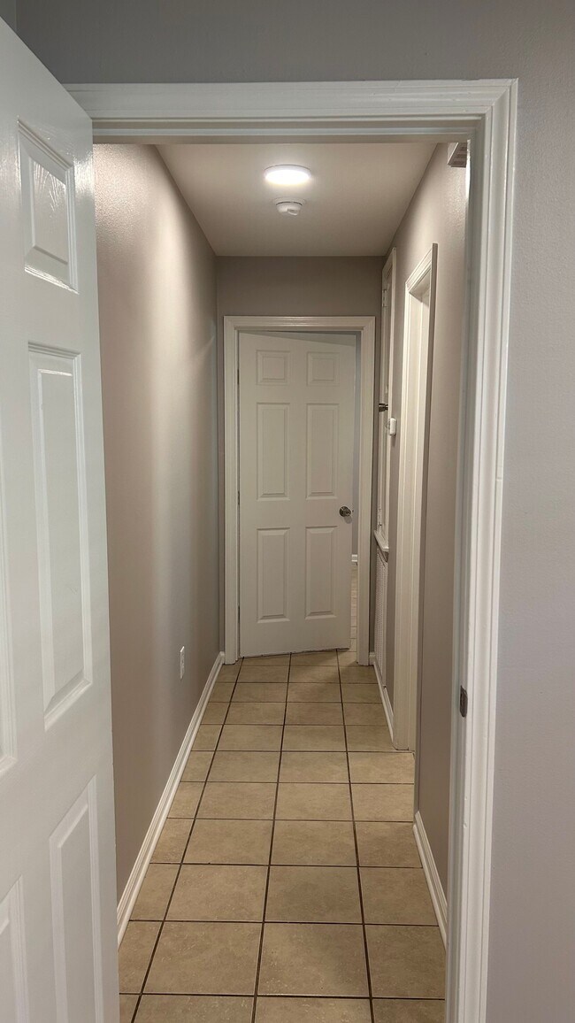 Foto del edificio - 2523 Law St