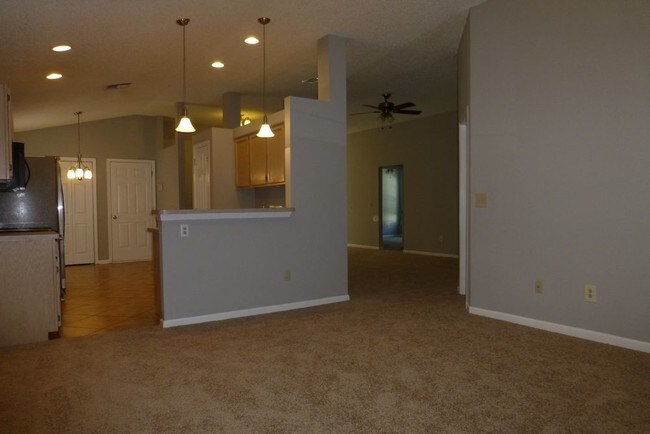 Building Photo - Ridaught Landing 4BR Pets OK Avail Feb 1st