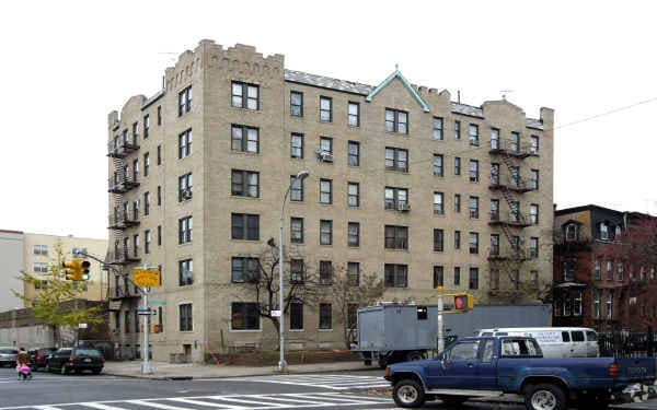 Primary Photo - 65 Willoughby Ave