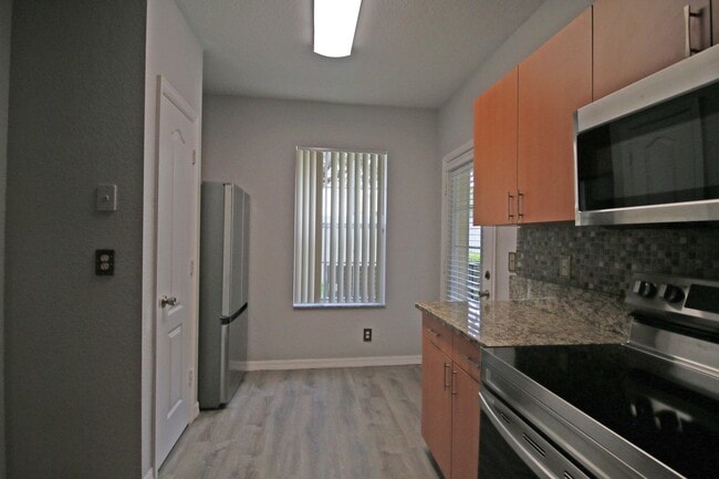 Foto del edificio - 170 SW Peacock Blvd