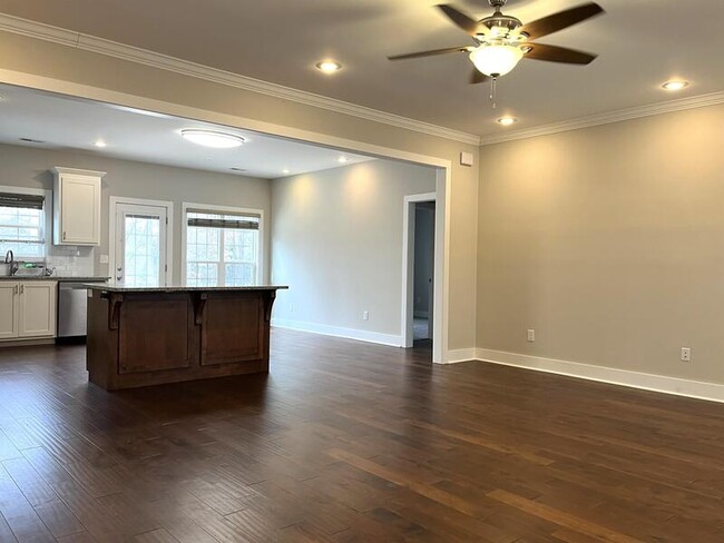 Foto del edificio - 122 Fargo Dr