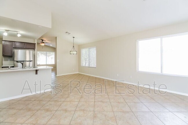 Building Photo - 8658 E Capri Ave