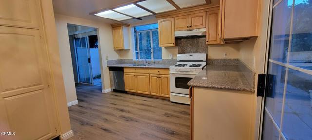 Foto del edificio - 3124 Vineland Ave