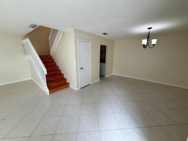 Foto del edificio - 1809 N Congress Ave