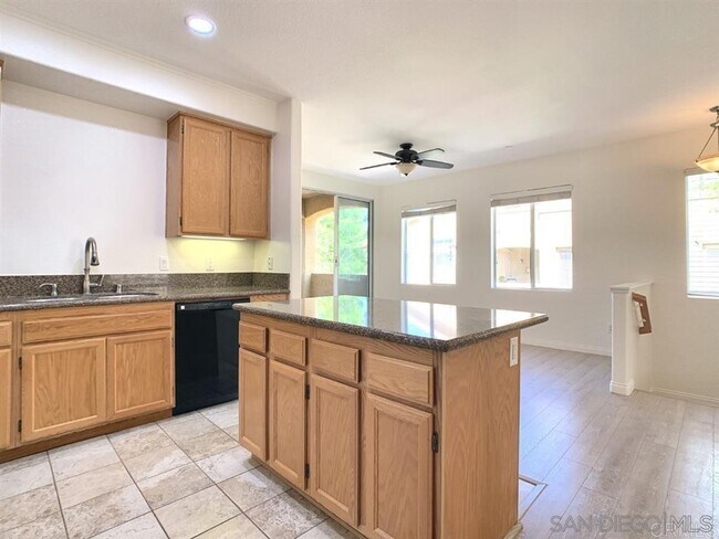 Building Photo - 3183 Dehesa Rd