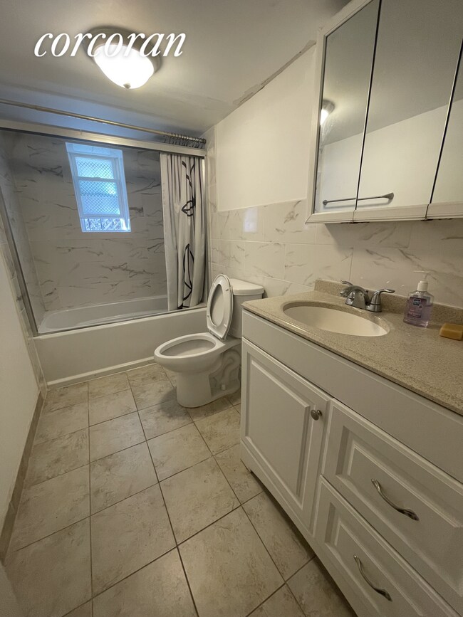 Foto del edificio - 16 Amherst St