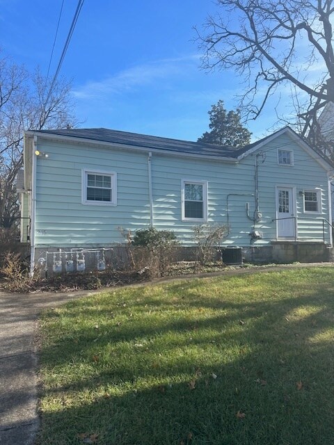 Foto principal - 215 S Main St