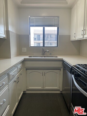 Foto del edificio - 1338 N Sierra Bonita Ave