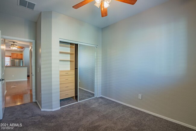 Building Photo - 2 br, 2 bath House - 4303 E Jasper Dr 1