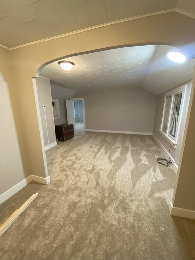 Sala de estar - 511 E Franklin St