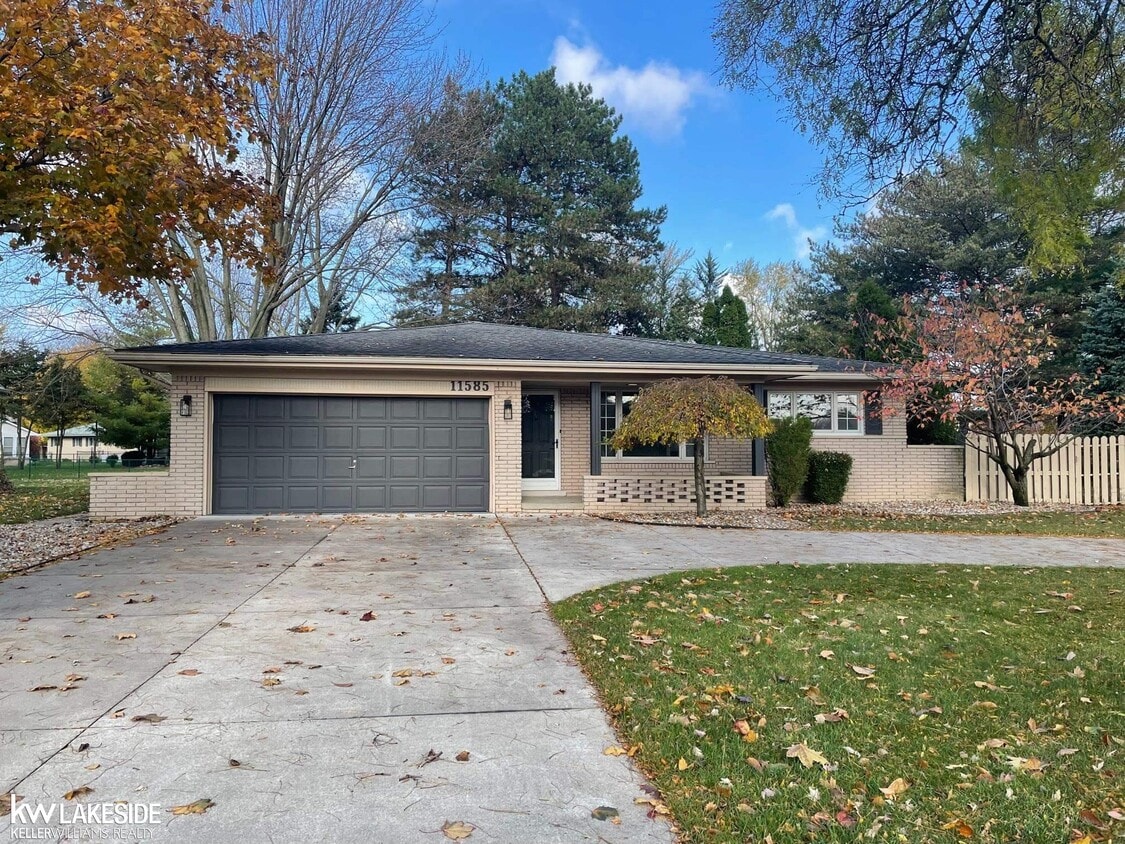 11585 Chicago Rd, Warren, MI 48093 House Rental in Warren, MI