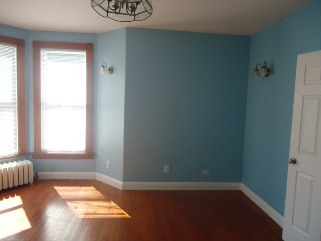 Foto del edificio - 146 Hudson Ave