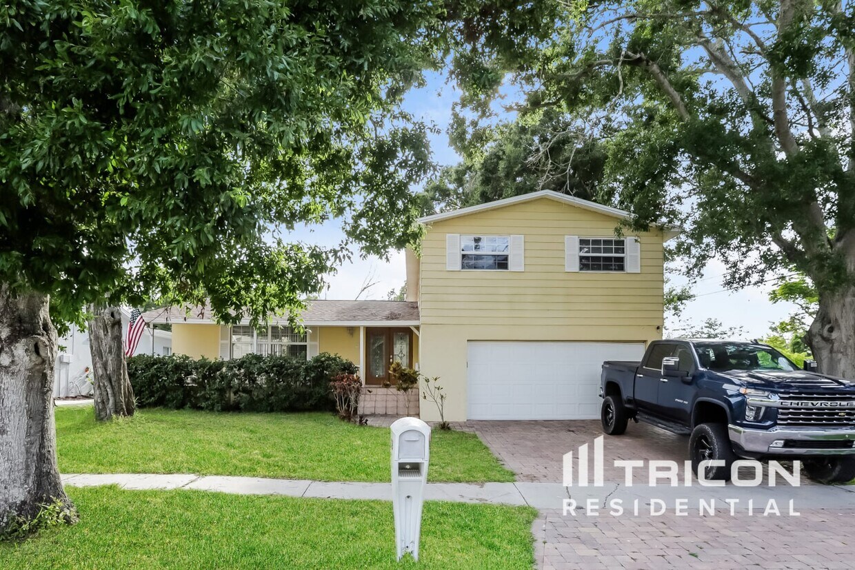 Primary Photo - 12908 Mia Cir