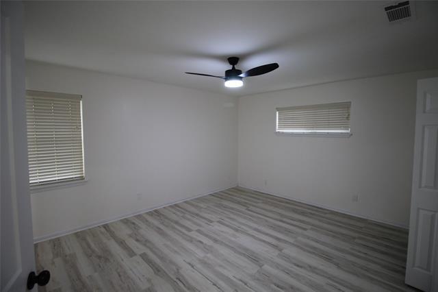 Foto del edificio - 2105 Royal Oaks Dr