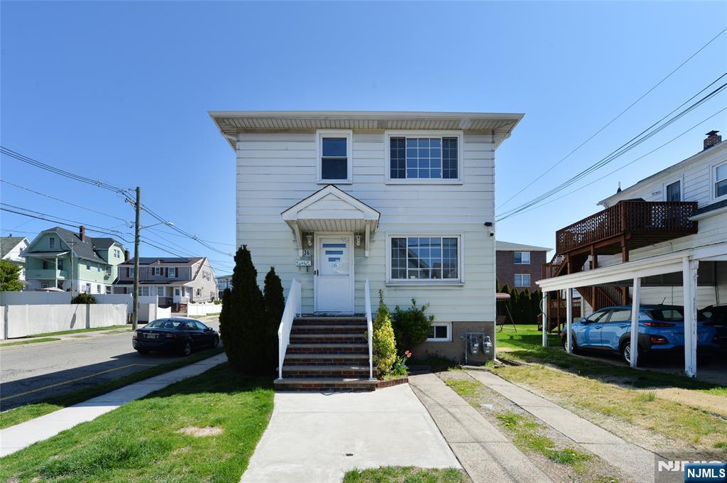 Primary Photo - 36 Scudder St