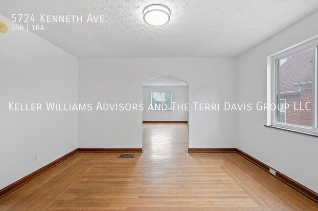 Building Photo - 5724 Kenneth Ave.