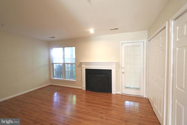 Building Photo - 2103 Brigadier Blvd