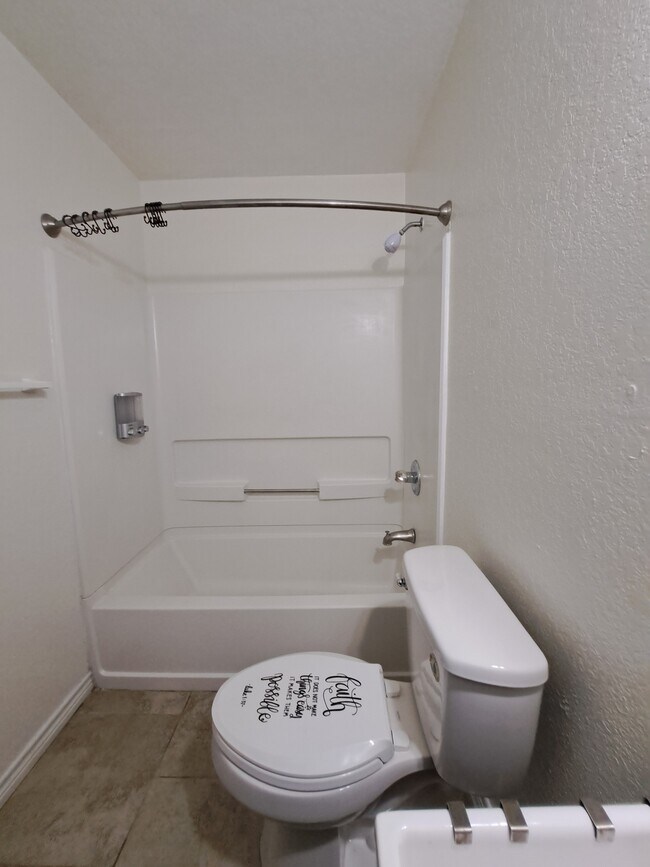 Baño - 6511 Flatstone Pass
