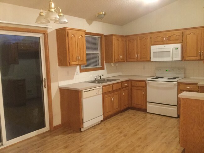 Building Photo - 439 W Meadowlark St