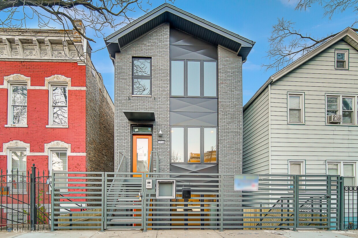 Primary Photo - 1734 W 21st St