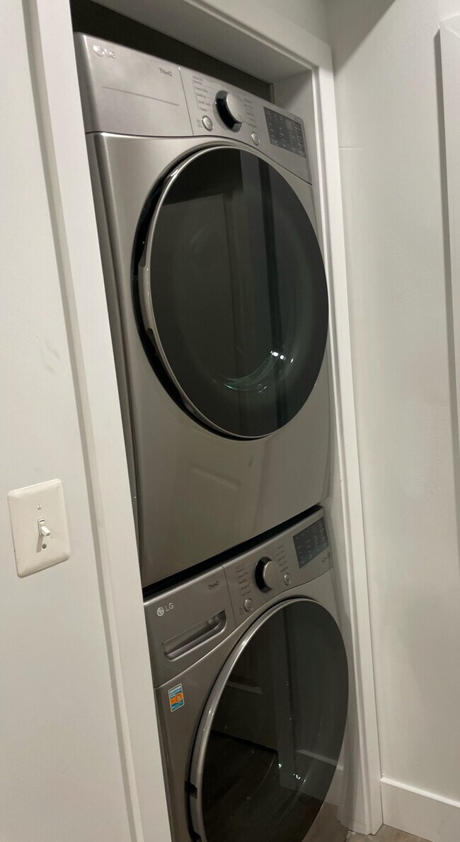 Foto del edificio - 2741 N 29th St