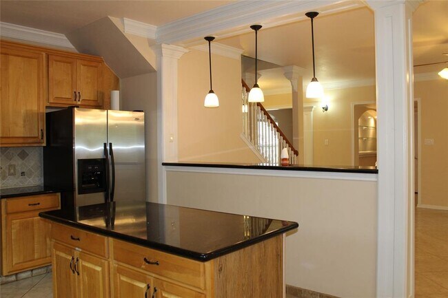 Foto del edificio - 1915 Bevington Oaks Cir