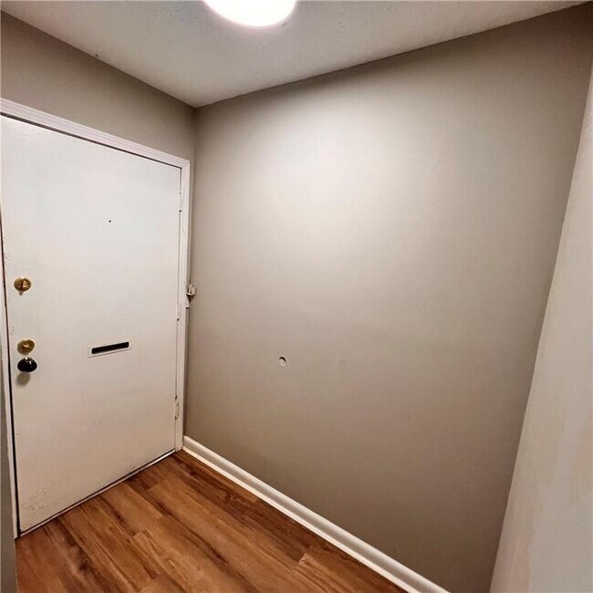 Building Photo - 3254 Strawberry Ln