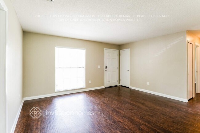 Foto del edificio - 3807 Spoonbill Ave