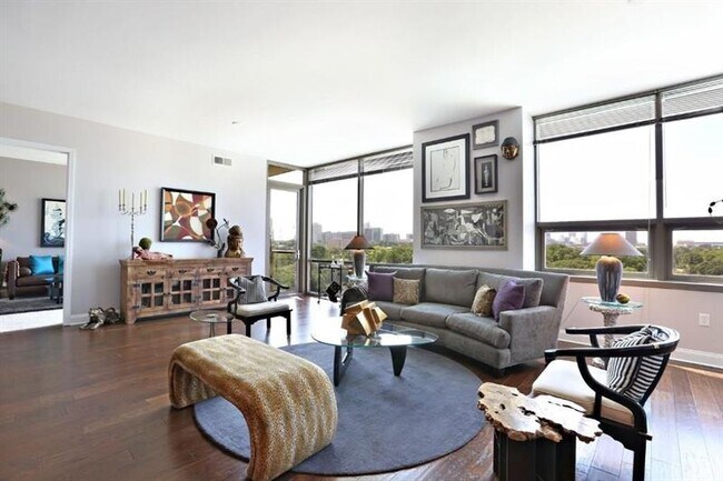 Foto del edificio - 270 17th St NW