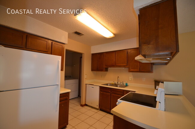 Building Photo - 407 Northview Ln