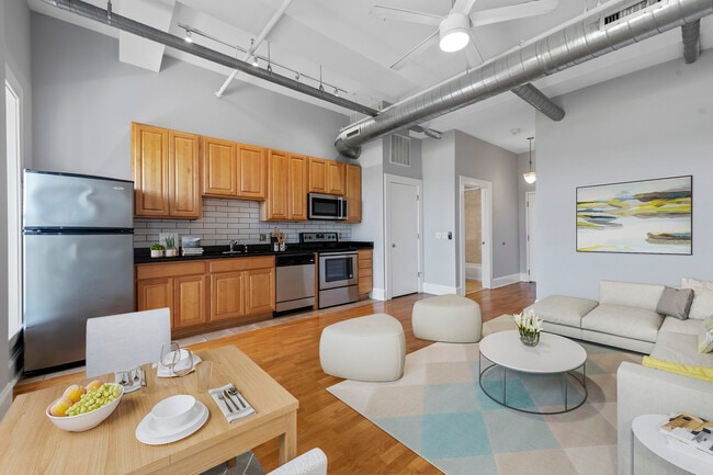 Building Photo - 3301 Park Avenue