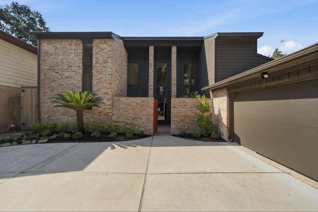 Foto del edificio - 10319 Meadow Lake Ln