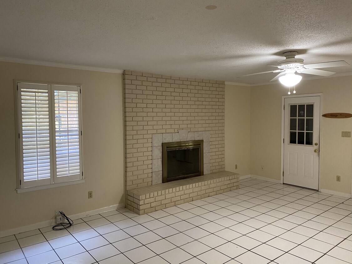 204 Fairpoint Dr, Gulf Breeze, FL 32561 House Rental in Gulf Breeze