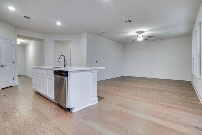 Building Photo - 8612 Cumbrae Ln