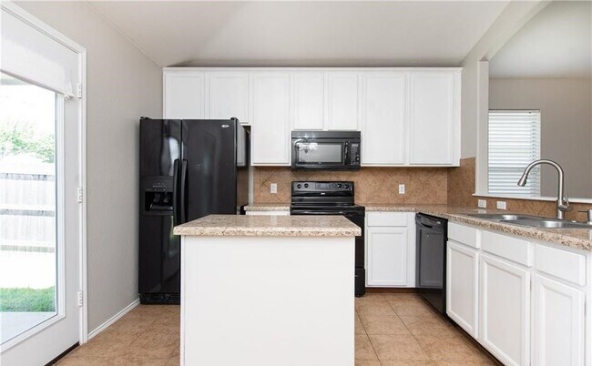 Foto del edificio - 820 Starlight Dr