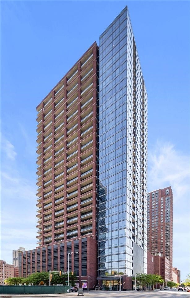 Building Photo - 389 Washington St