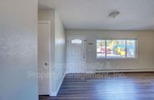 Building Photo - 206 25th Ave