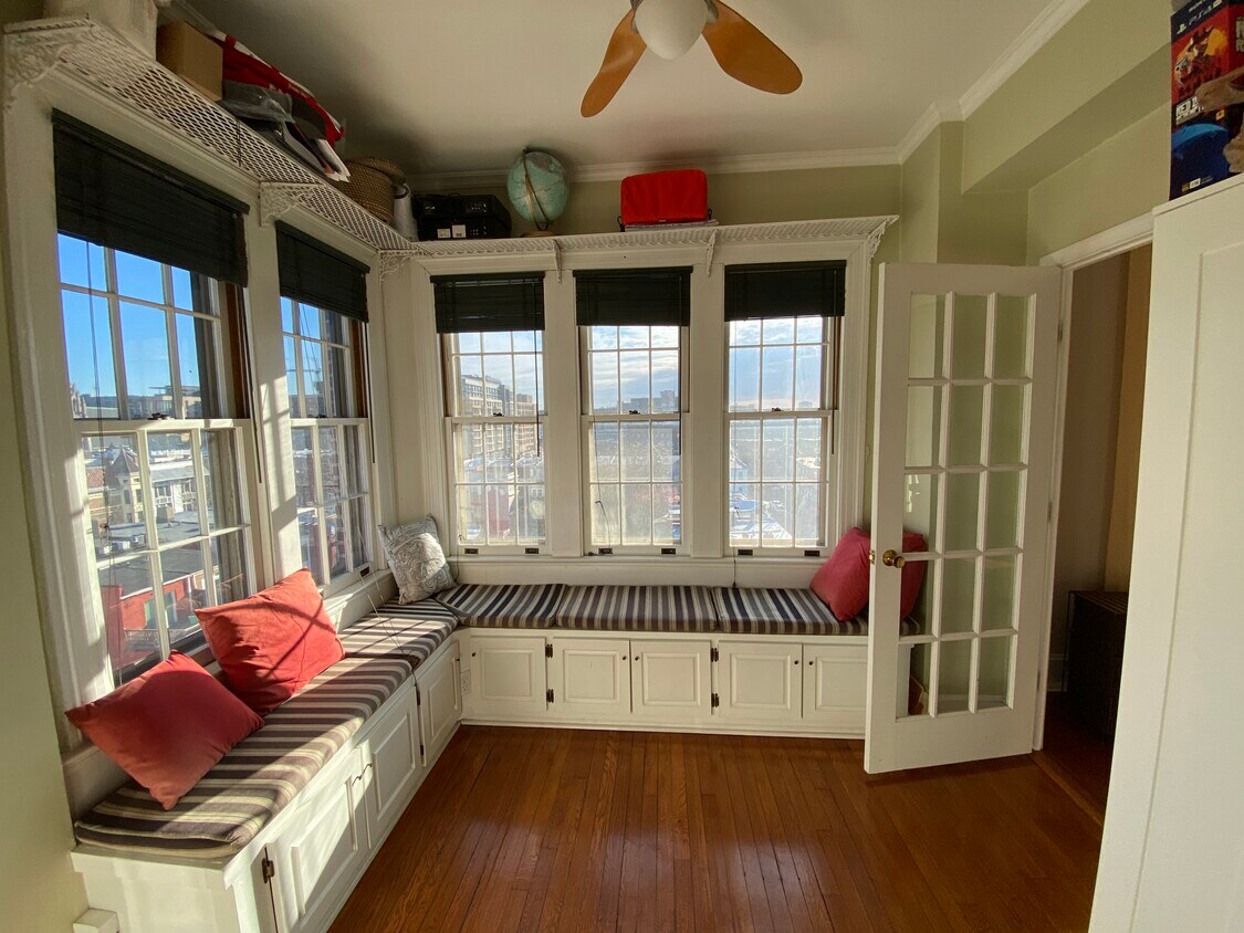 Sun Room - 1925 16th St NW