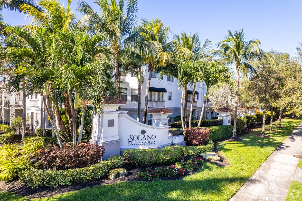Solano at Miramar - Alquileres en Miramar, FL | Apartamentos.com