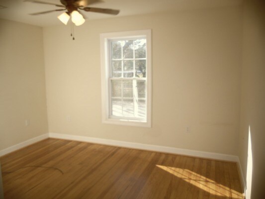 Foto del edificio - 2 Bed, 1 Bath Home in Greenville is Available