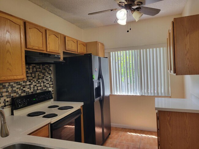 Foto del edificio - 2306 SW 82nd Ter